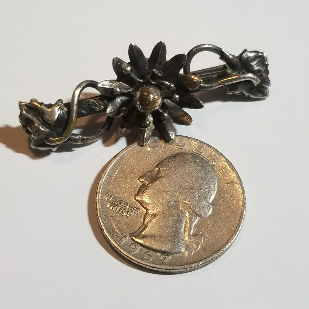 Vintage Art Nouveau flower brooch silver tone pin